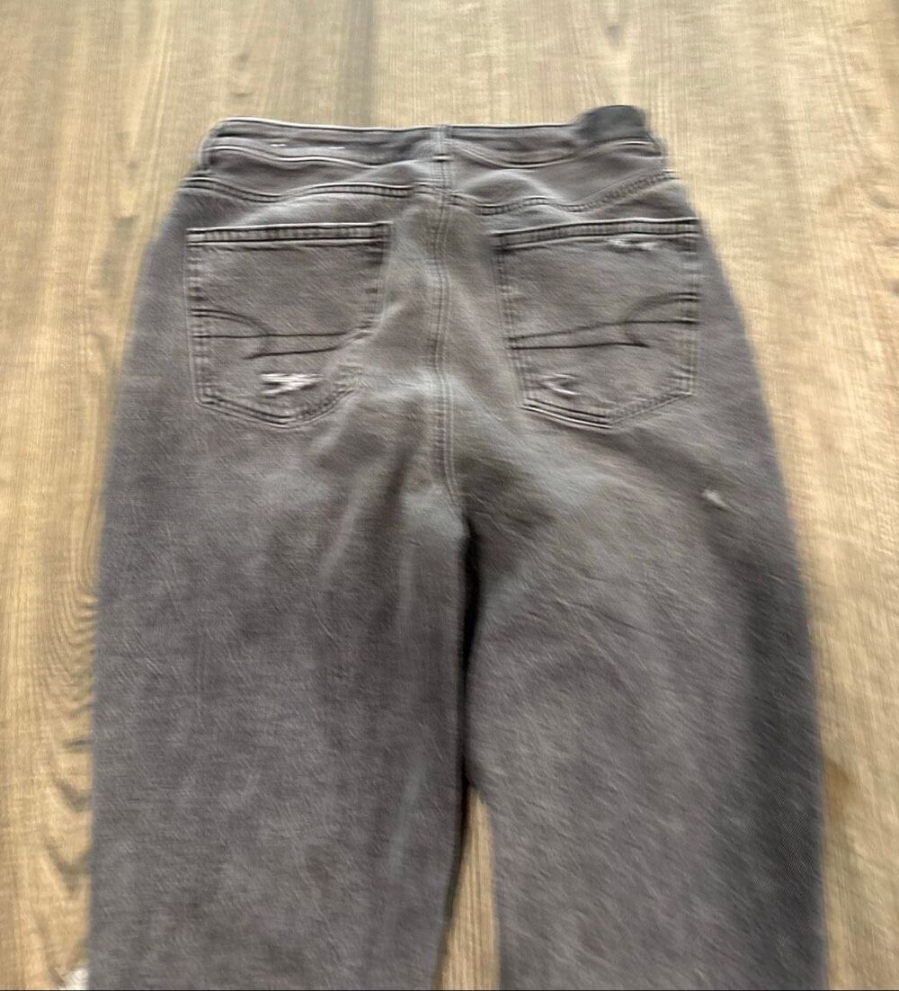American Eagle Womens Highest Rise Mom Jeans Distressed Denim Dark Grey Size 12 - Picture 12 of 12